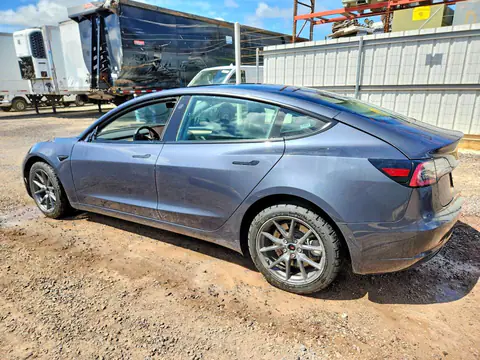 5YJ3E1EB9NF307982 — 2022 Tesla Model 3, фото 2 с аукциона Copart 28.09.2026, Передняя часть