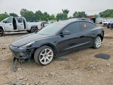 5YJ3E1EBXNF127149 — 2022 Tesla Model 3, Przód (Front End), zdjęć przed naprawą