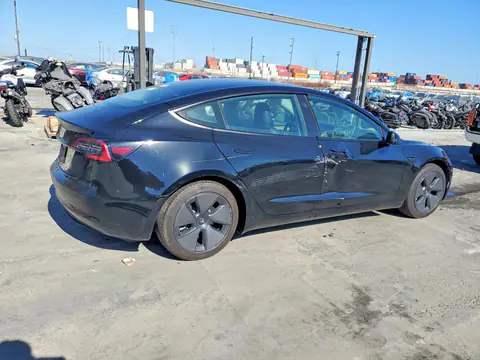 5YJ3E1EA9NF123732 — 2022 Tesla Model 3, photo 3 from Copart 14.10.2026, Side