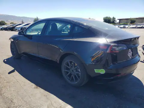 5YJ3E1EB0NF136135 — 2022 Tesla Model 3, photo 2 from Copart 20.10.2026, Front end