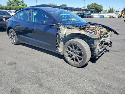 5YJ3E1EB0NF136135 — 2022 Tesla Model 3, photo 4 from Copart 20.10.2026, Front end