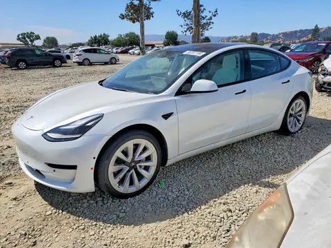 5YJ3E1EB5NF144473 — 2022 Tesla Model 3, უკანა ნაწილი (Rear End), ფოტოები შეკეთებამდე