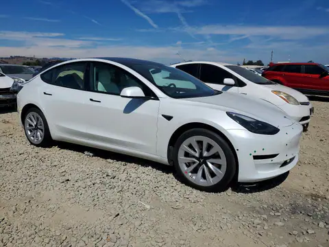 5YJ3E1EB5NF144473 — 2022 Tesla Model 3, zdjęcie 4 z Copart 29.10.2026, Tył
