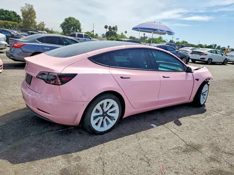 5YJ3E1EB1NF151713 — 2022 Tesla Model 3, zdjęcie 3 z Copart 16.10.2026, Przód