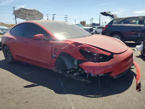 5YJ3E1EC7NF233809 — 2022 Tesla Model 3, zdjęcie 4 z Copart 30.09.2026, Przód