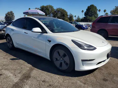 5YJ3E1EB4NF307825 — 2022 Tesla Model 3, фото 4 с аукциона Copart 16.10.2026, Задняя часть