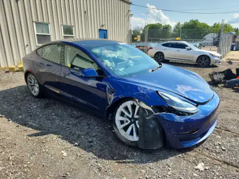 5YJ3E1EA5NF370844 — 2022 Tesla Model 3, photo 4 from Copart 21.09.2026, Front end