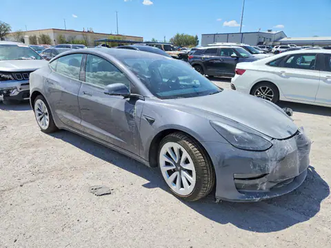 5YJ3E1EB5NF110050 — 2022 Tesla Model 3, zdjęcie 4 z Copart 22.10.2026, Przód