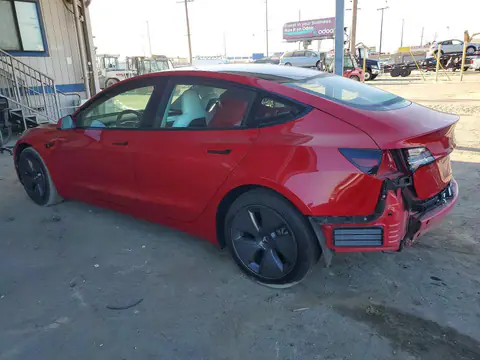 5YJ3E1EB8NF347227 — 2022 Tesla Model 3, photo 2 from Copart 15.10.2026, Rear end