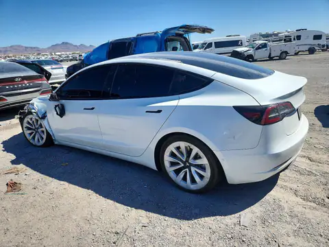 5YJ3E1EB8NF342058 — 2022 Tesla Model 3, photo 2 from Copart 20.10.2026, Front end