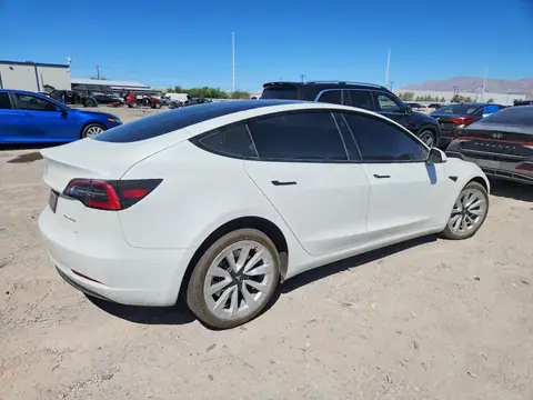5YJ3E1EB8NF342058 — 2022 Tesla Model 3, photo 3 from Copart 20.10.2026, Front end