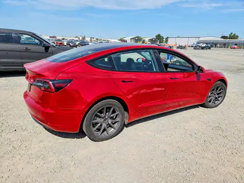 5YJ3E1EB6NF317899 — 2022 Tesla Model 3, foto 3 de Copart 23.10.2026, Lateral