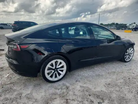 5YJ3E1EB0NF186016 — 2022 Tesla Model 3, фото 3 з Copart 30.09.2026, Передня частина