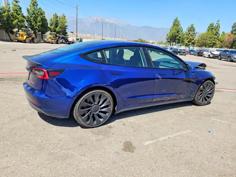 5YJ3E1EC3NF358483 — 2022 Tesla Model 3, photo 3 from Copart 22.10.2026, Front end