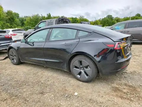 5YJ3E1EB6NF134356 — 2022 Tesla Model 3, photo 2 from Copart, Rear end