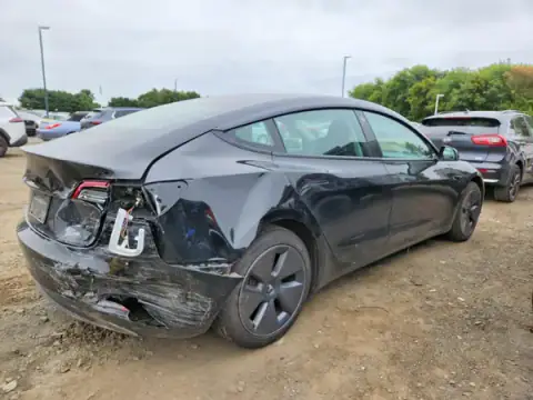 5YJ3E1EB6NF134356 — 2022 Tesla Model 3, photo 3 from Copart, Rear end
