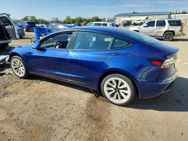 5YJ3E1EA1NF190843 — 2022 Tesla Model 3, фото 2 с аукциона Copart 02.10.2026, Передняя часть