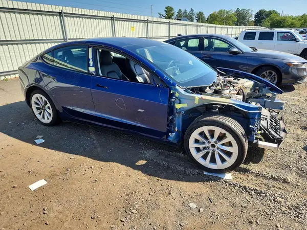 5YJ3E1EA1NF190843 — 2022 Tesla Model 3, фото 4 с аукциона Copart 02.10.2026, Передняя часть