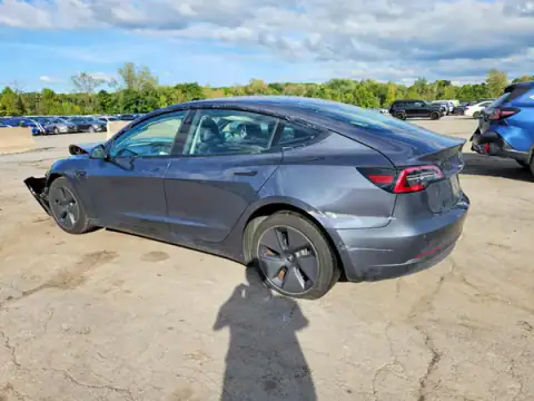 5YJ3E1EB2NF335283 — 2022 Tesla Model 3, zdjęcie 2 z Copart 22.10.2026, Przód