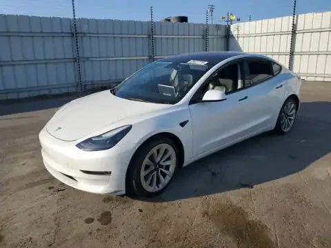 5YJ3E1EB7NF142546 — 2022 Tesla Model 3, უკანა ნაწილი (Rear End), ფოტოები შეკეთებამდე