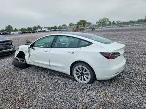 5YJ3E1EB5NF193902 — 2022 Tesla Model 3, фото 2 з Copart, Передня частина