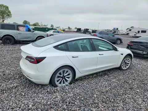5YJ3E1EB5NF193902 — 2022 Tesla Model 3, фото 3 з Copart, Передня частина
