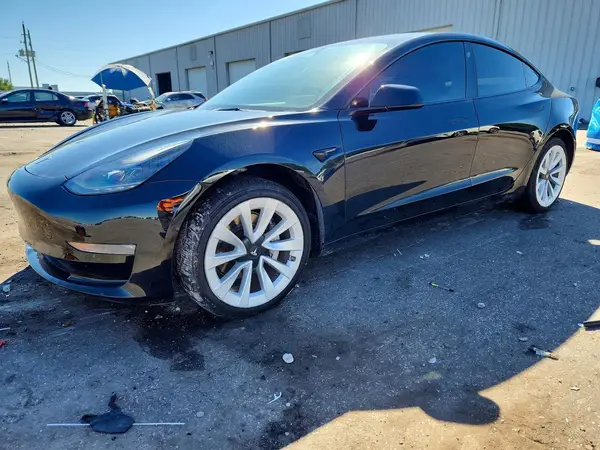 5YJ3E1EB6NF185064 — 2022 Tesla Model 3, Боковая часть (Side), фото до ремонта