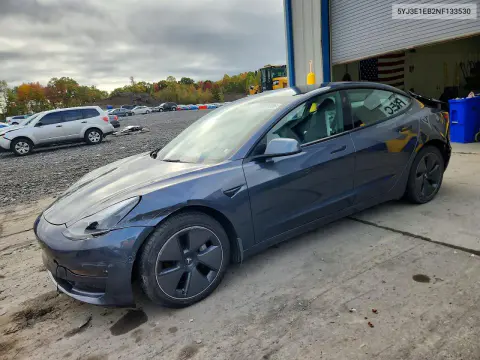 2022 Tesla Model 3 VIN 5YJ3E1EB2NF133530 фото 1