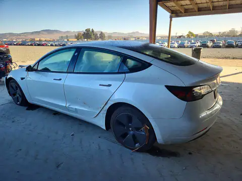 5YJ3E1EB0NF153646 — 2022 Tesla Model 3, фото 2 з Copart 26.10.2026, Передня частина