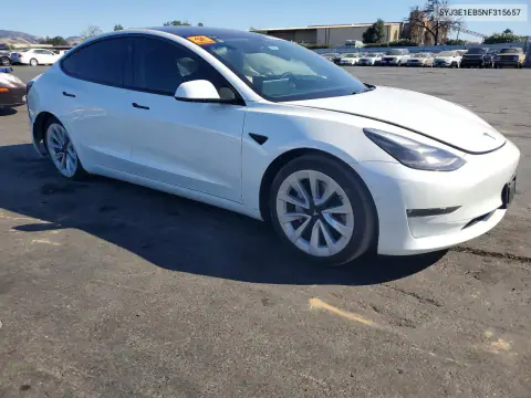 5YJ3E1EB5NF315657 — 2022 Tesla Model 3, zdjęcie 4 z Copart, Bok