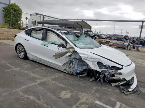 5YJ3E1EB3PF477290 — 2023 Tesla Model 3, photo 4 from Copart 30.09.2026, Rollover