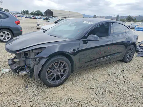 5YJ3E1EBXPF616704 — 2023 Tesla Model 3, Передняя часть (Front End), фото до ремонта