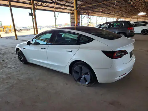5YJ3E1EB4PF388862 — 2023 Tesla Model 3, zdjęcie 2 z Copart 19.10.2026, Przód