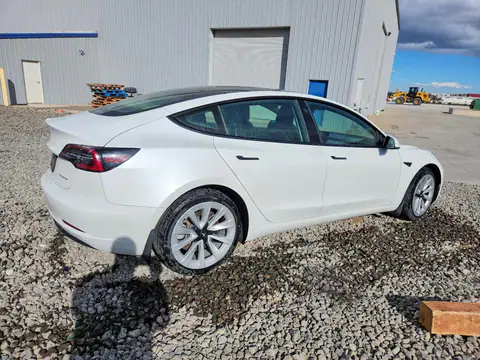 5YJ3E1EB8PF393143 — 2023 Tesla Model 3, foto 3 de Copart 29.10.2026, Pequeñas abolladuras y arañazos
