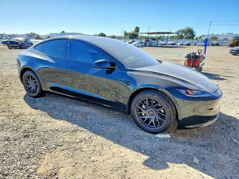 5YJ3E1EB5RF793261 — 2024 Tesla Model 3, фото 4 с аукциона Copart 29.09.2026, Передняя часть