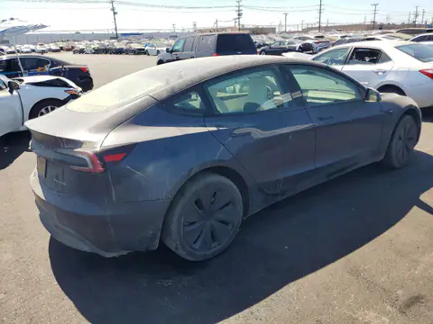 5YJ3E1EB1RF797422 — 2024 Tesla Model 3, фото 3 с аукциона Copart 28.10.2026, ПЕРЕДНЯЯ ЧАСТЬ