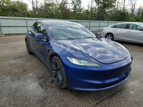 5YJ3E1EBXRF821409 — 2024 Tesla Model 3, zdjęcie 4 z Copart 05.10.2026, Przód