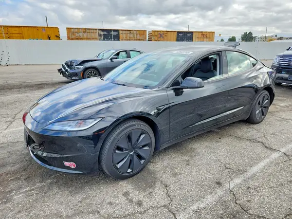 5YJ3E1EB5RF809393 Tesla Model 3 2024 — повреждение Задняя часть, фото до ремонта