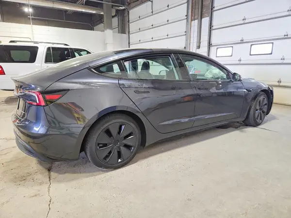 5YJ3E1EB8RF768046 — 2024 Tesla Model 3, photo 3 from Copart, Front end