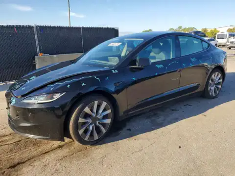 5YJ3E1EB6RF809077 — 2024 Tesla Model 3, Parte delantera (Front End), fotos antes de reparar