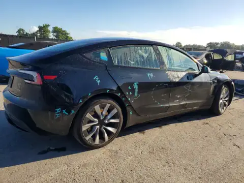 5YJ3E1EB6RF809077 — 2024 Tesla Model 3, фото 3 с аукциона Copart, ПЕРЕДНЯЯ ЧАСТЬ