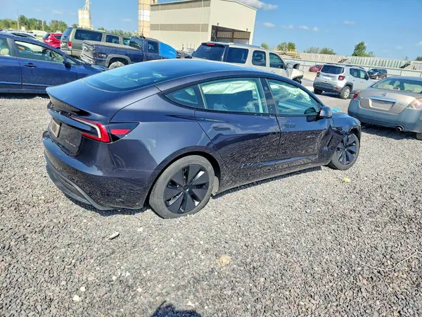5YJ3E1EB2RF819041 — 2024 Tesla Model 3, photo 3 from Copart, Side