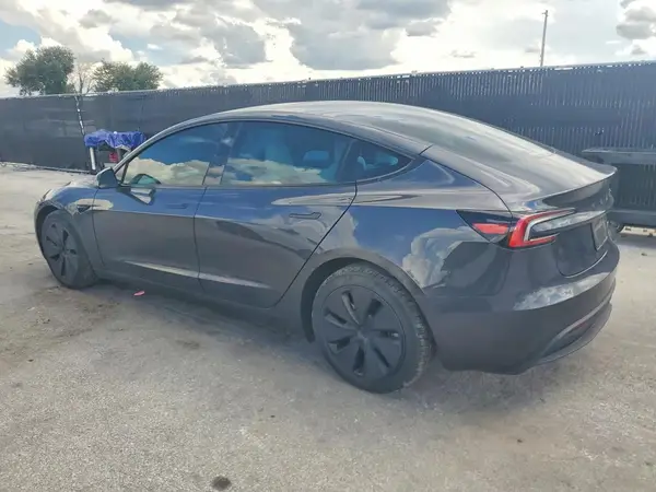 5YJ3E1EB9RF854224 — 2024 Tesla Model 3, фото 2 с аукциона Copart, Боковая часть