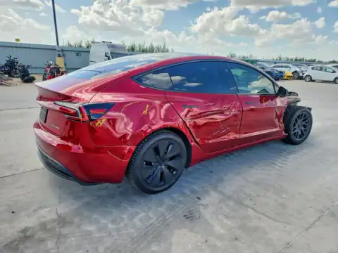 5YJ3E1EBXRF762457 — 2024 Tesla Model 3, photo 3 from Copart, Front end
