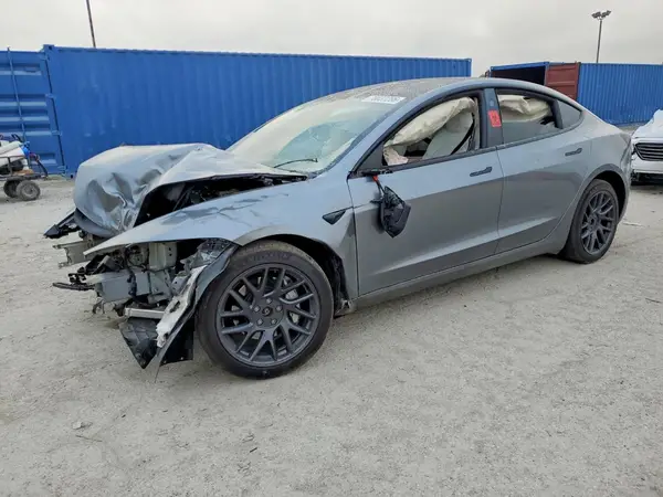 5YJ3E1EB8RF853534 Tesla Model 3 2024 — повреждение Передняя часть, фото до ремонта