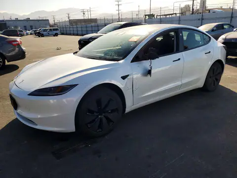 5YJ3E1EA9SF042323 — 2025 Tesla Model 3, წინა ნაწილი (Front End), ფოტოები შეკეთებამდე