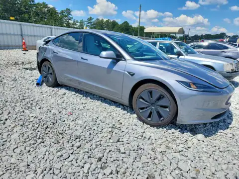 5YJ3E1EB7SF064989 — 2025 Tesla Model 3, photo 4 from Copart, Rear end