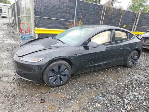 5YJ3E1EB2SF914673 — 2025 Tesla Model 3, Front end (Front End), before-repair photos