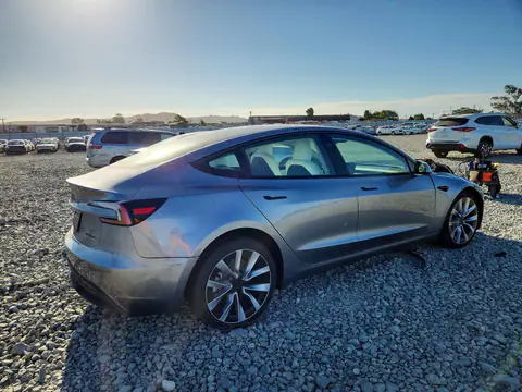 5YJ3E1EB5TF193735 — 2026 Tesla Model 3, photo 3 from Copart 22.10.2026, Front end