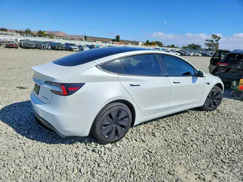 5YJ3E1EB9TF179112 — 2026 Tesla Model 3, photo 3 from Copart 22.10.2026, Front end